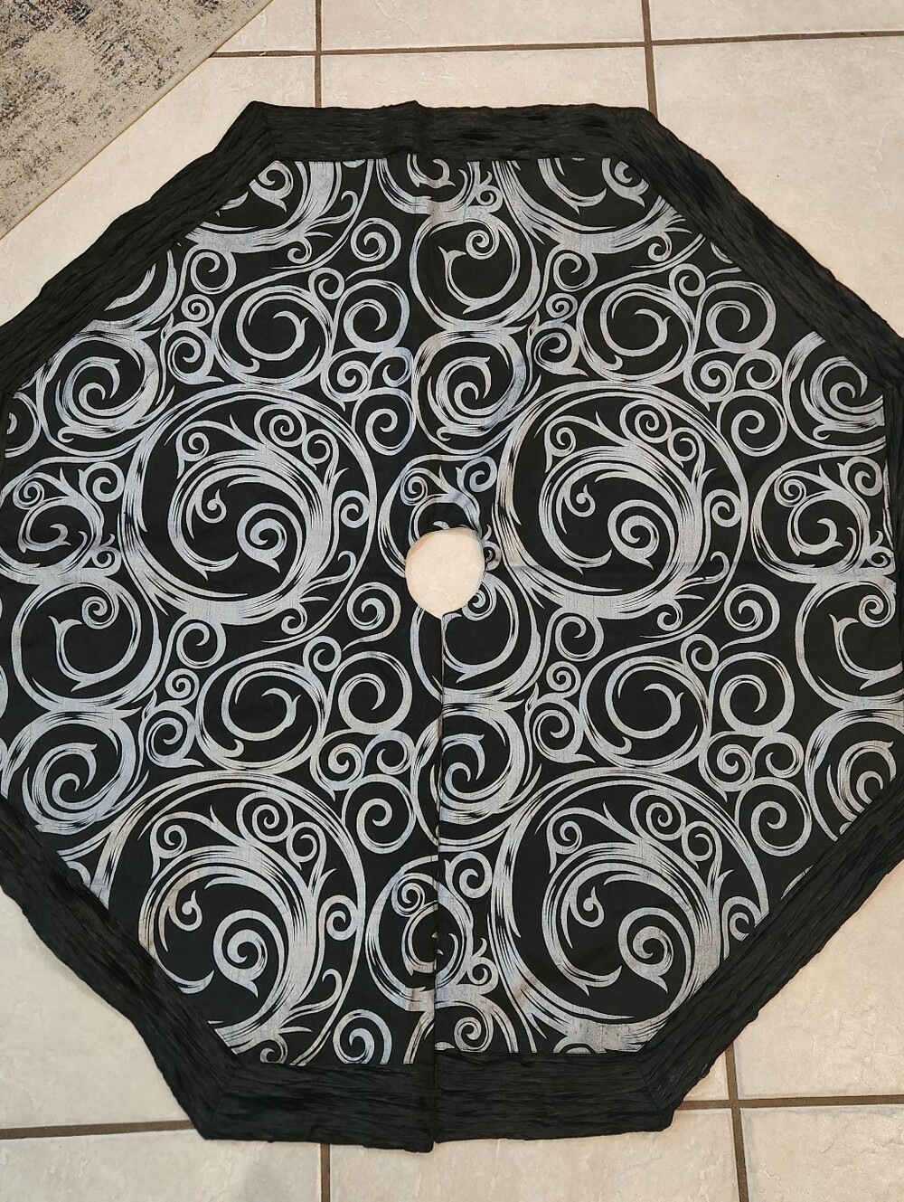 Black & Silver Swirled Halloween Christmas Tree Skirt